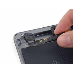 Замена разъема для наушников iPad Mini 3 Wi-Fi
